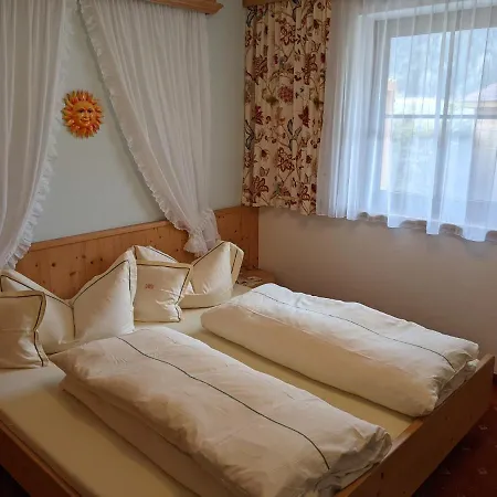 Sonnenschloessl ניוסטיפט אים סטובאיטל