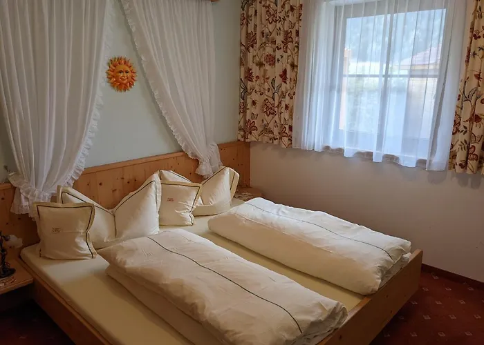 Sonnenschloessl ノイシュティフト・イム・シュトゥーバイタール