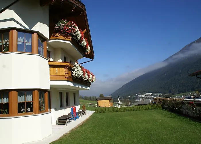 Sonnenschloessl * ノイシュティフト・イム・シュトゥーバイタール